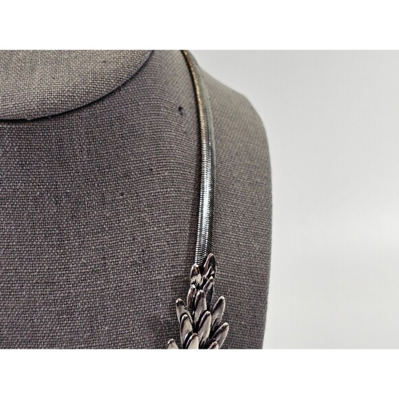 LOCAL ARTISAN MADE Jewelry Set Stretch Bracelets & Necklace Statement Pieces - Picture 4 of 8